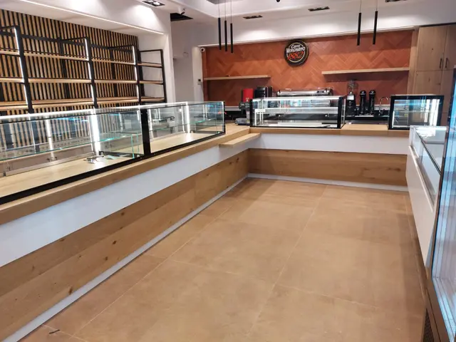 Bakery: Serving displays & counters