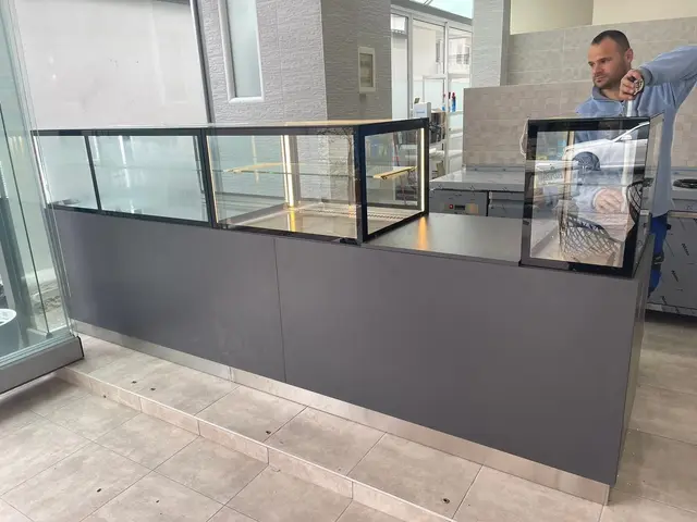 Shop refrigerated display